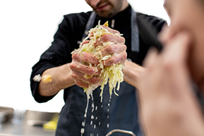 Culinary Institute of Barcelona student in a class of the Integrative Healthy Cooking program