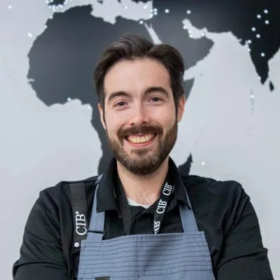 Adrià Benages, chef docente en el CIB