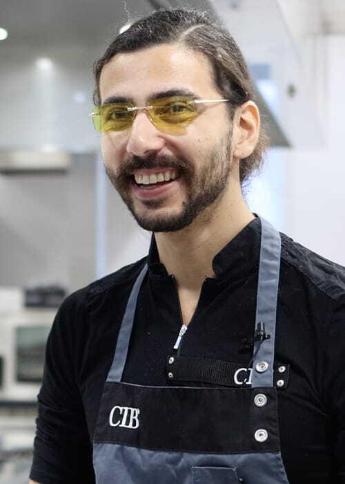 Chef especialista en cocina molecular opinión Culinary Institute of Barcelona Chef alta cocina molecular